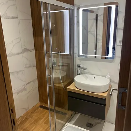 Apartamento Balkan Square 55 *