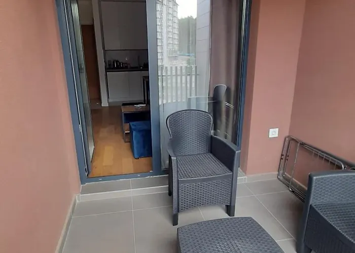 Balkan Square 55 Апартаменты *